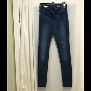 Women’s “GAP” Dark Blue Legging Jeans, pre-owned